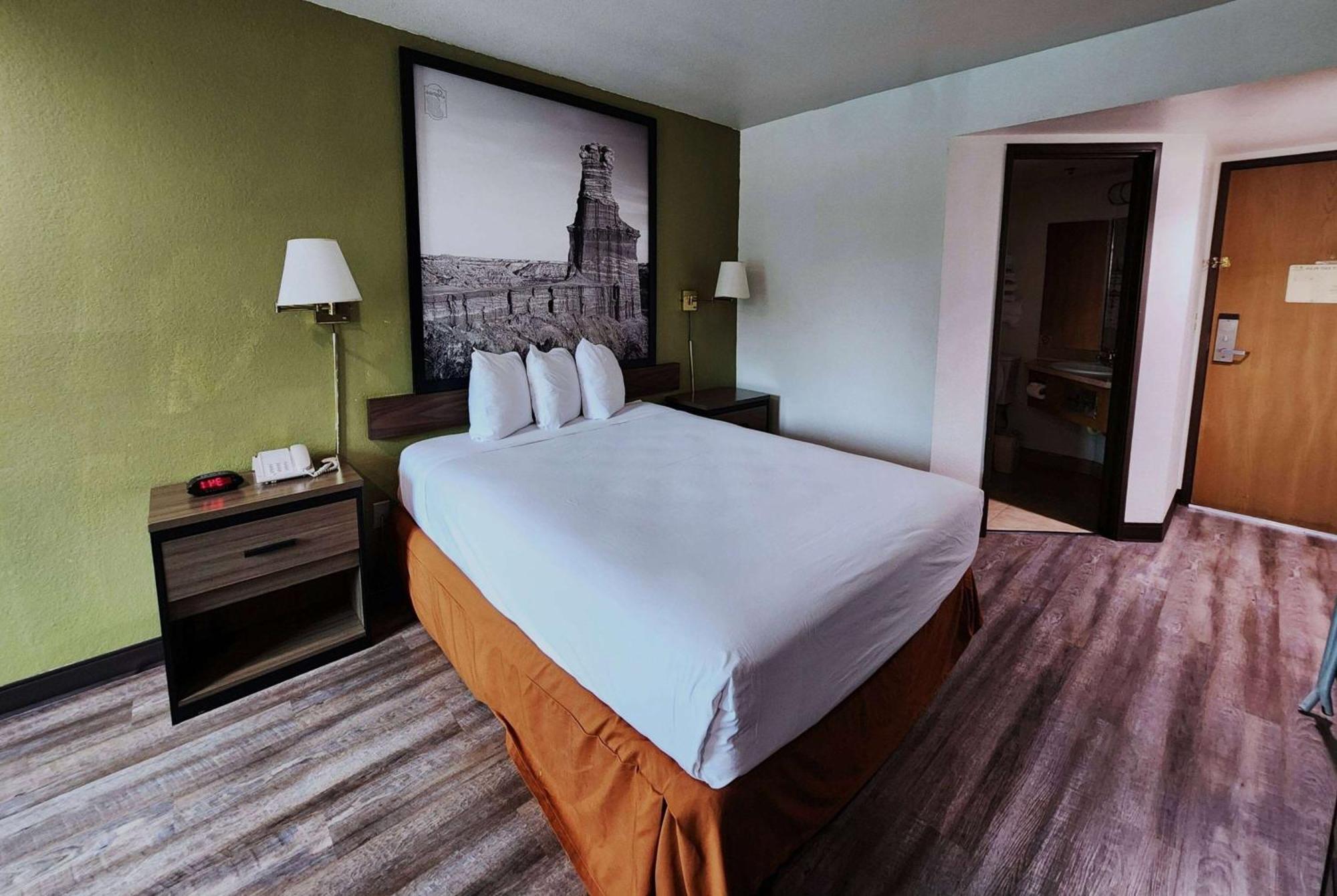 Super 8 By Wyndham Austin North/University Area Zewnętrze zdjęcie