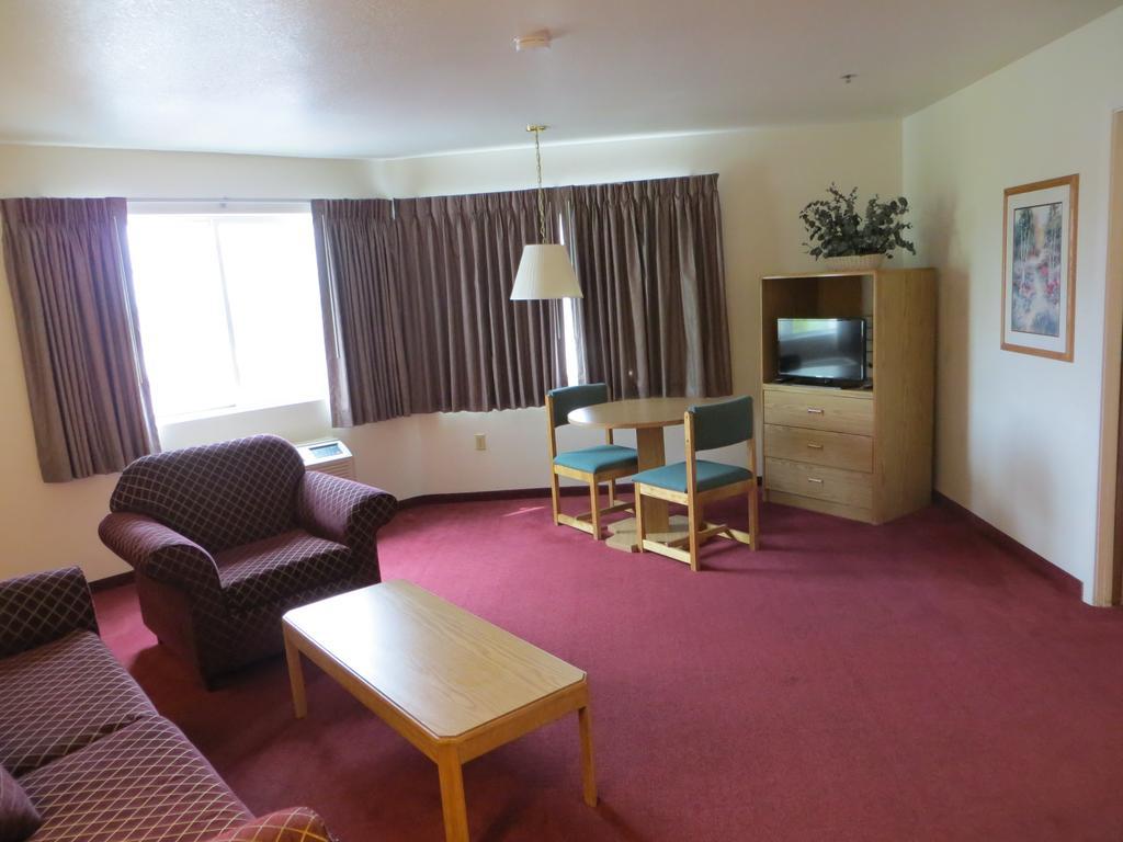 Super 8 By Wyndham Austin North/University Area Zewnętrze zdjęcie